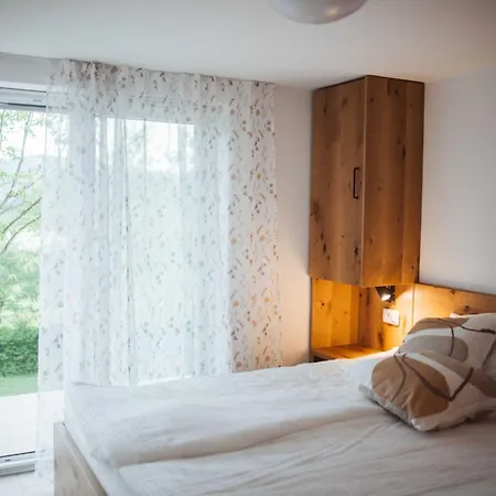 Prázdninový dům Cozy With Fireplace And Scenic Hills In - Two Bedroom Bistrica ob Sotli