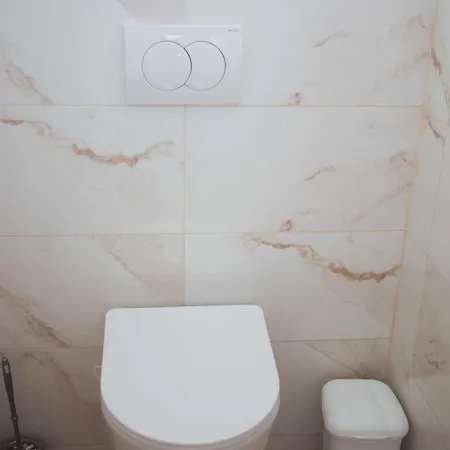 بيت للعطل Cozy With Fireplace And Scenic Hills In - Two Bedroom