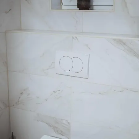 بيت للعطل Cozy With Fireplace And Scenic Hills In - Two Bedroom *