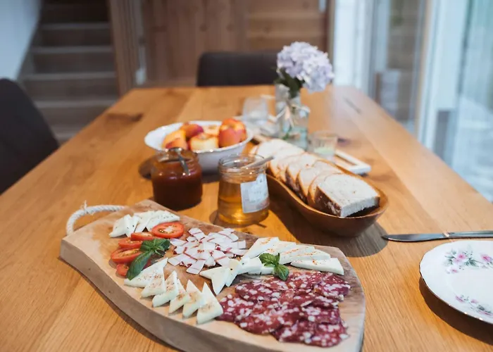 بيت للعطل Cozy With Fireplace And Scenic Hills In - Two Bedroom Bistrica ob Sotli