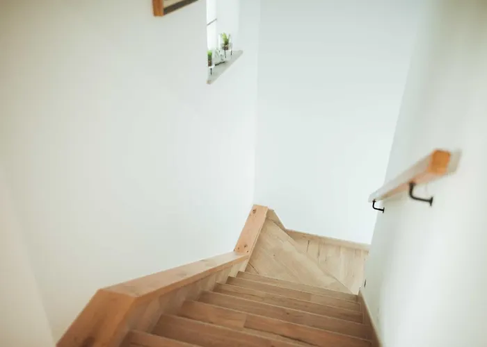 Vakantiehuis Cozy With Fireplace And Scenic Hills In - Two Bedroom Bistrica ob Sotli